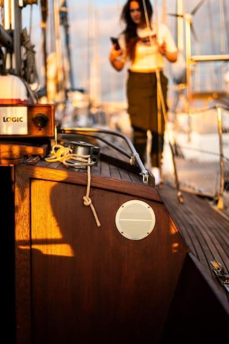 The Captains Locker - 30Ft Yacht San Miguel de Abona Eksteriør bilde