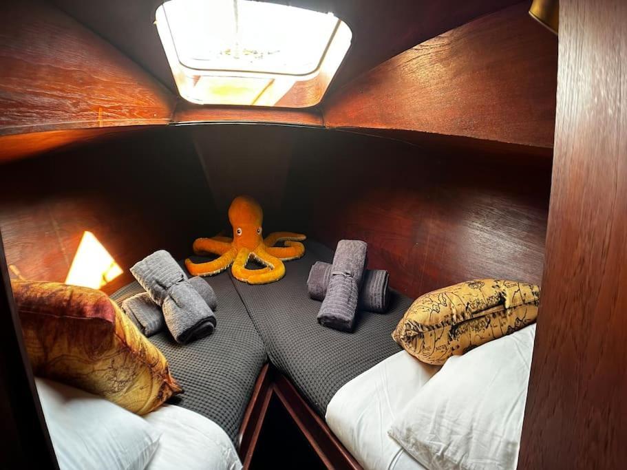 The Captains Locker - 30Ft Yacht San Miguel de Abona Eksteriør bilde