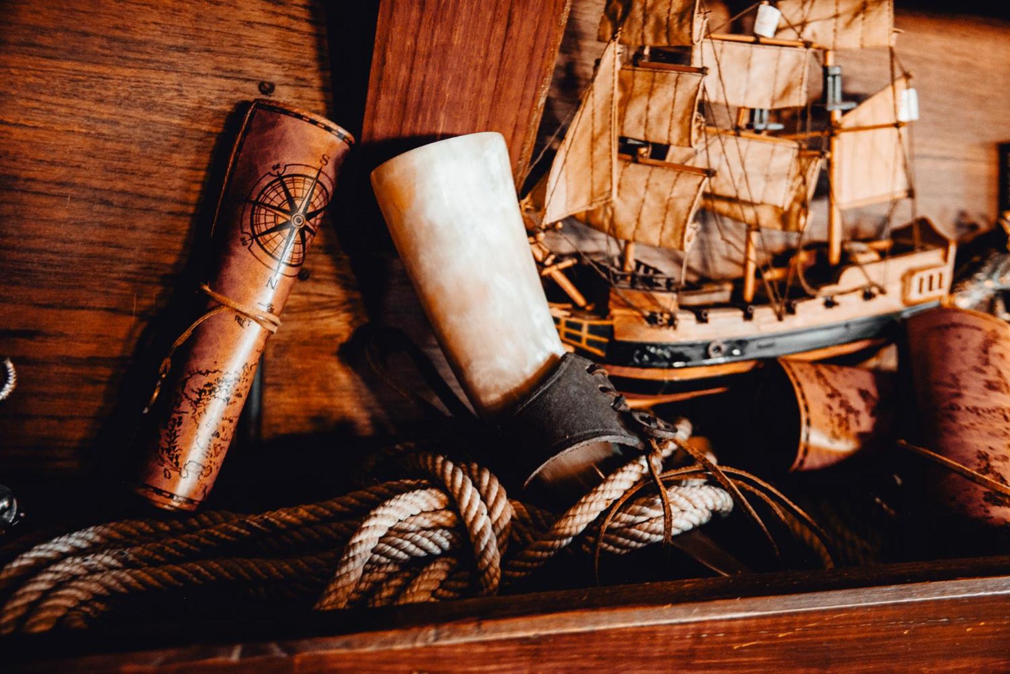 The Captains Locker - 30Ft Yacht San Miguel de Abona Eksteriør bilde