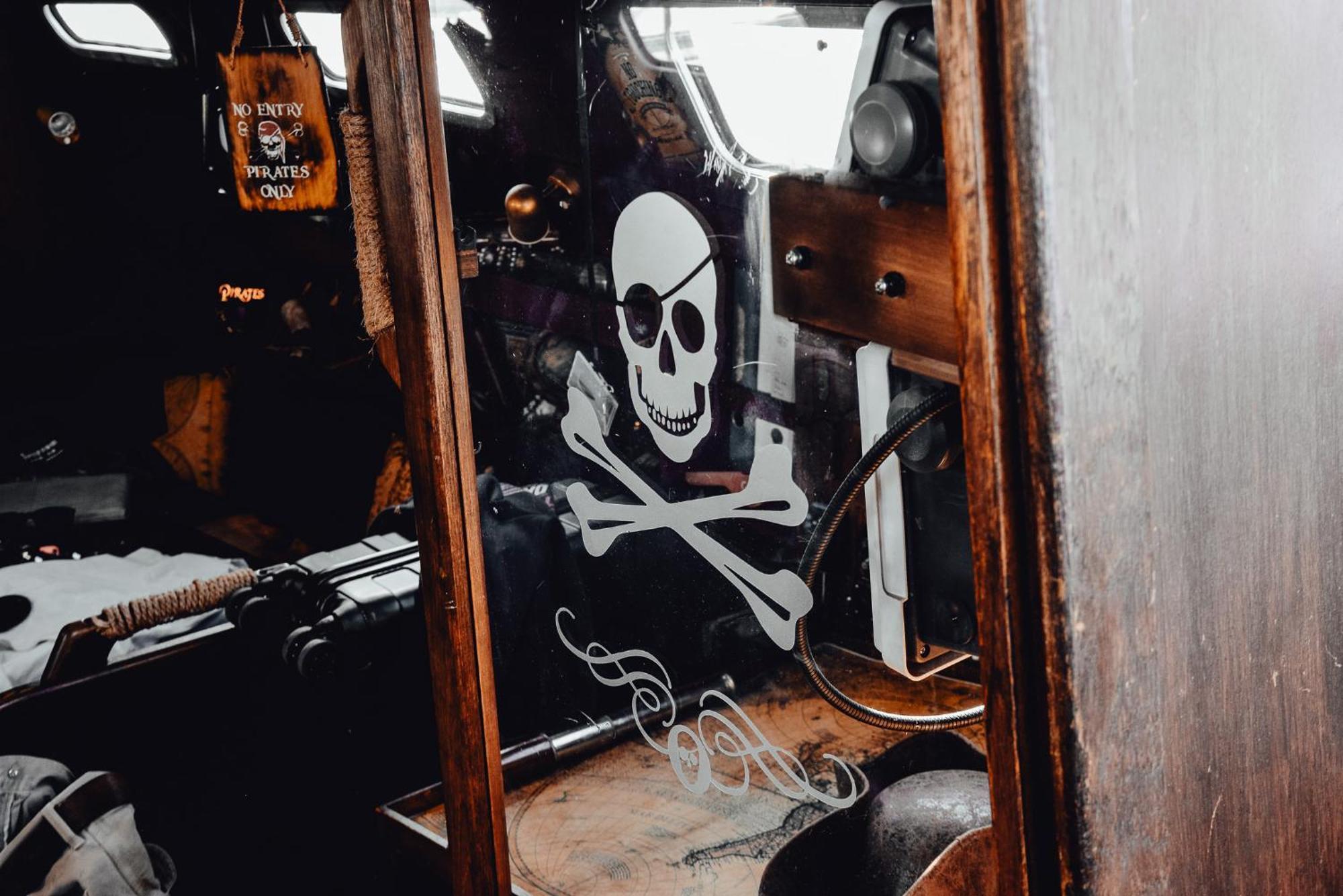 The Captains Locker - 30Ft Yacht San Miguel de Abona Eksteriør bilde